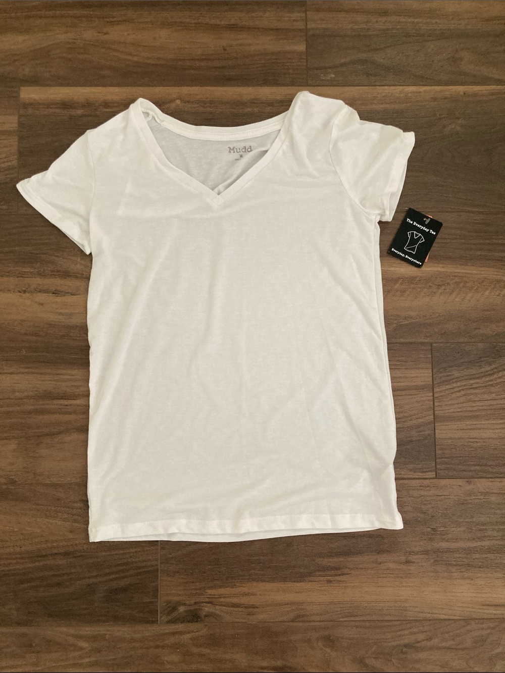 Mudd White V-Neck Short Sleeve Tee